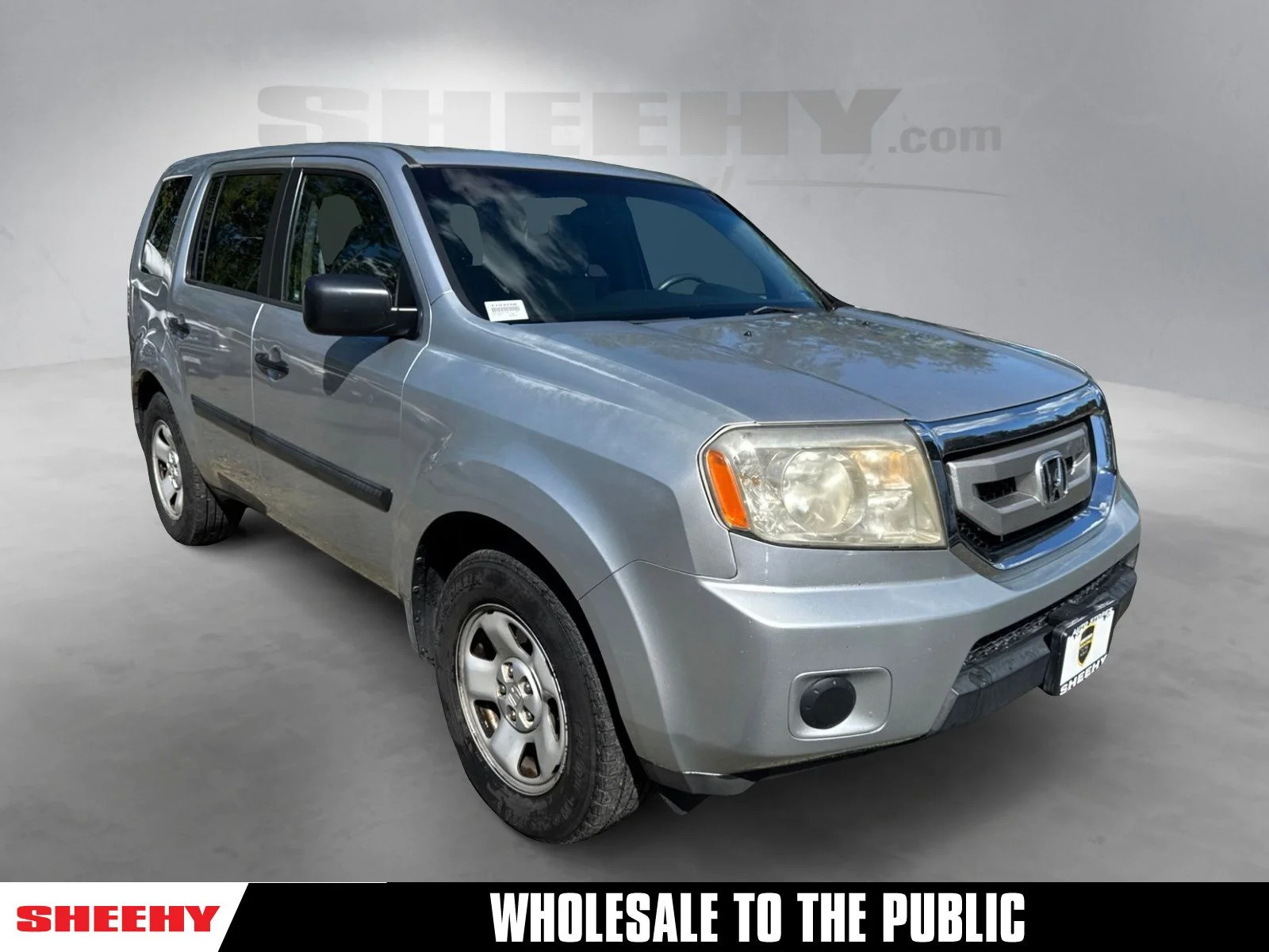 Used 2010 Silver Honda LX image 1