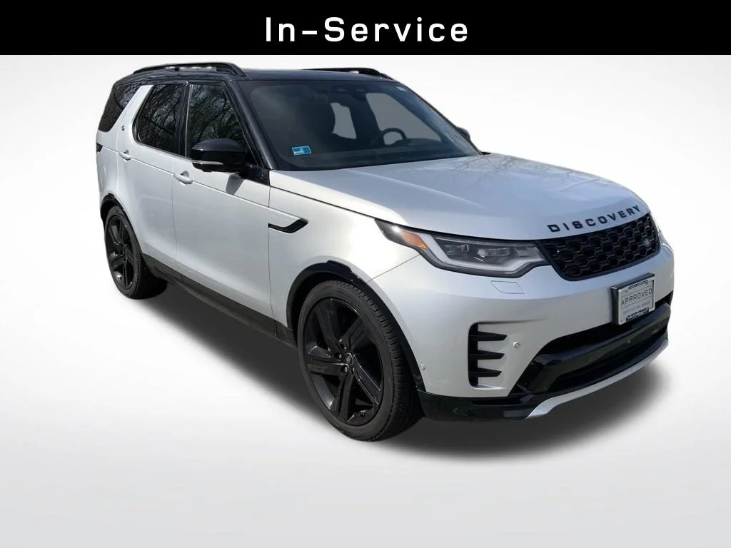 Used 2024 Silver Land Rover Dynamic SE image 3