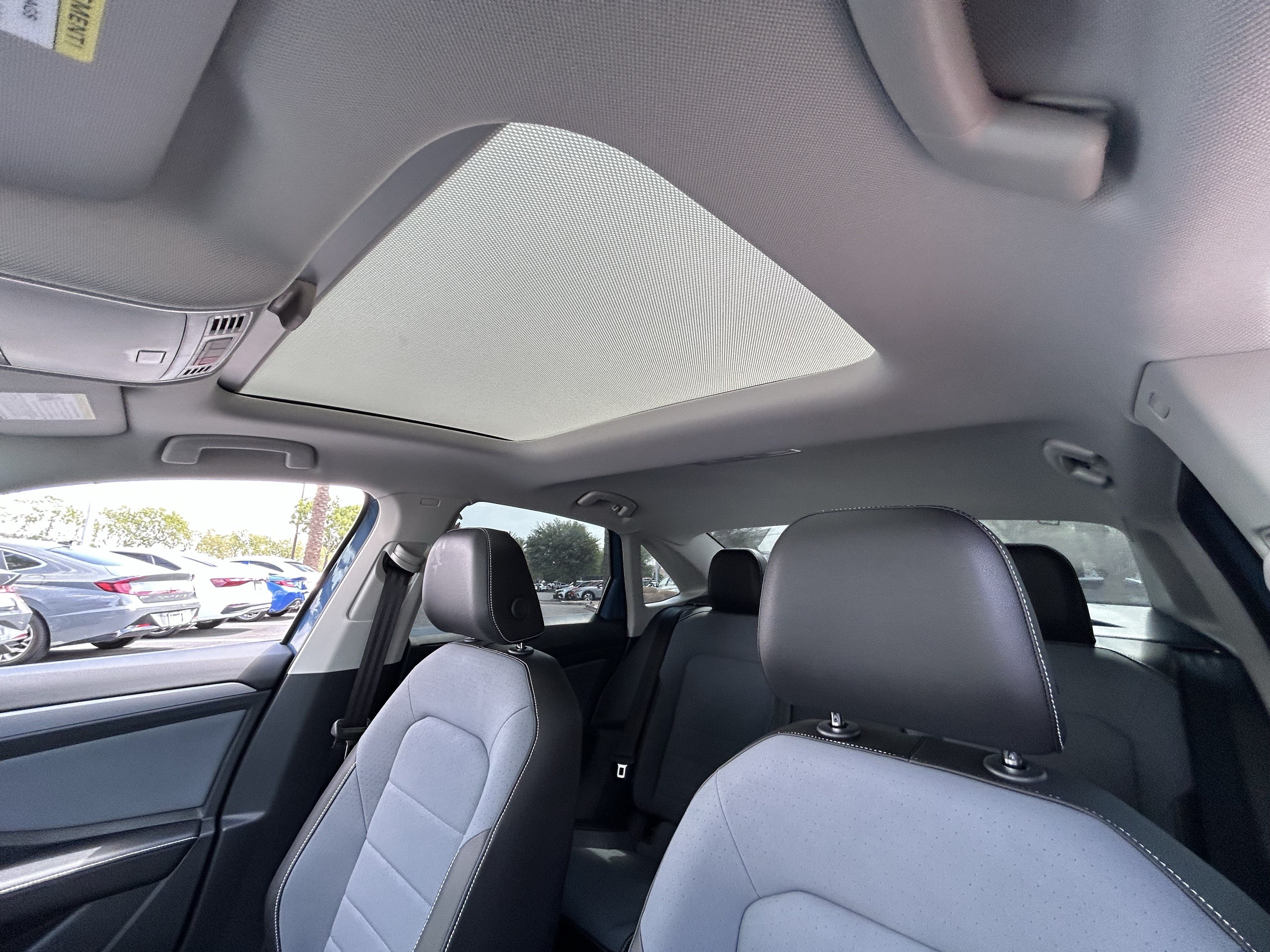 New 2026 Monterey Blue Pearl Volkswagen SE image 17