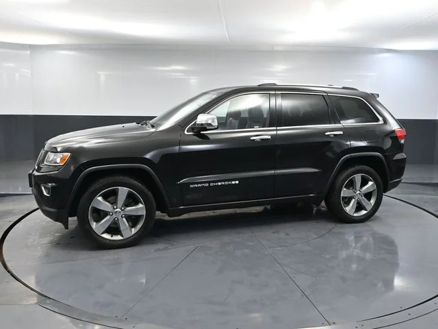 Used 2014 Black Jeep Limited image 11