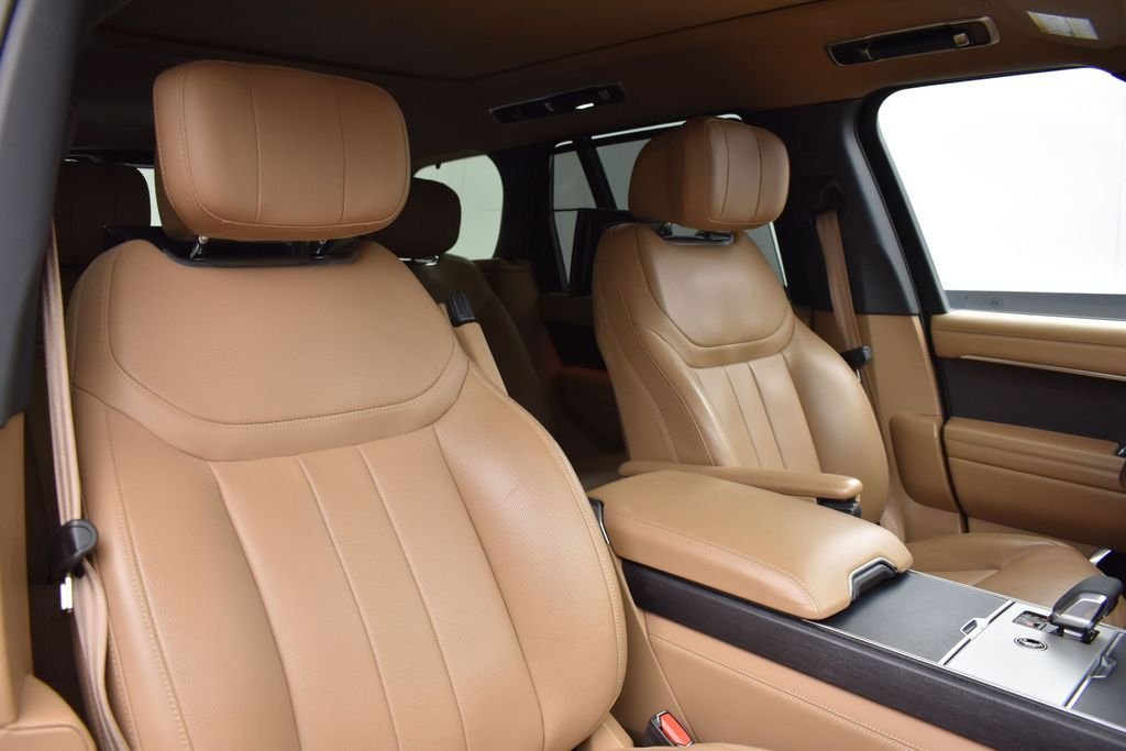 Used 2024 Black Land Rover Autobiography image 20