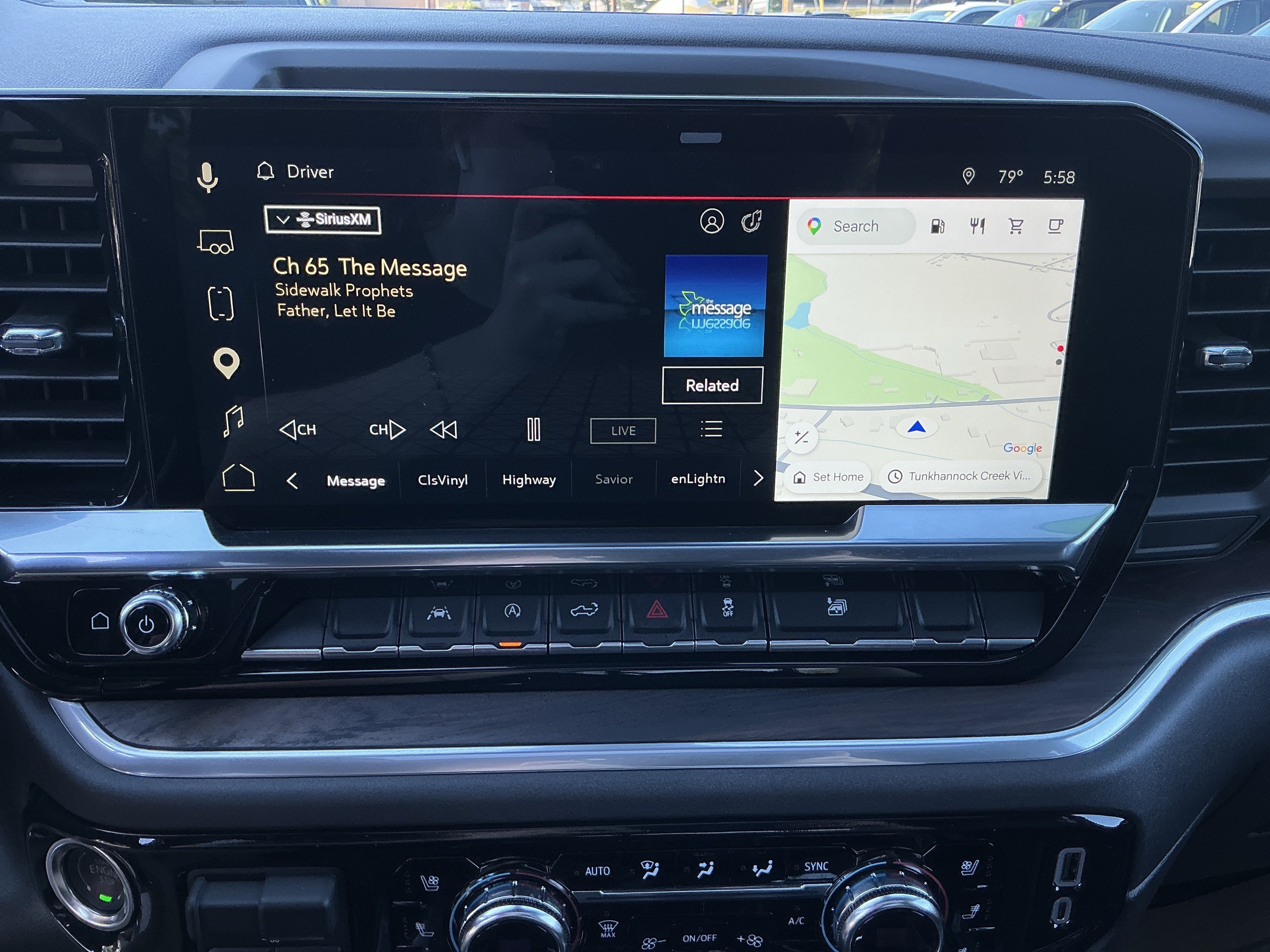 Used 2025 Onyx Black GMC SLT image 22