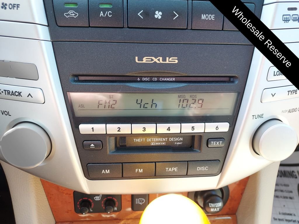Used 2006 Gold Lexus 400h image 17