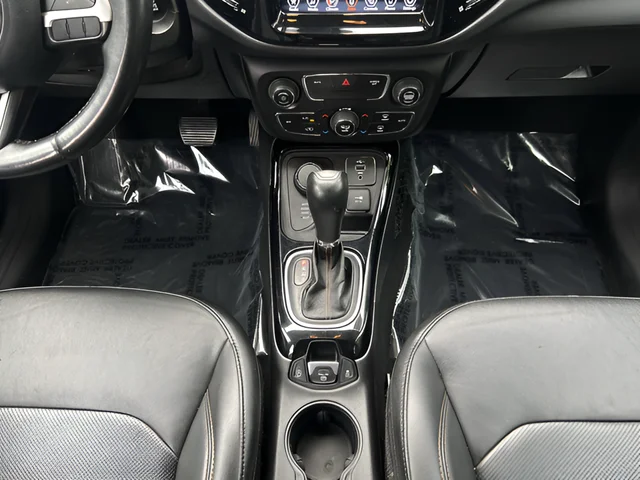 Used 2020 Gray Jeep Limited image 18