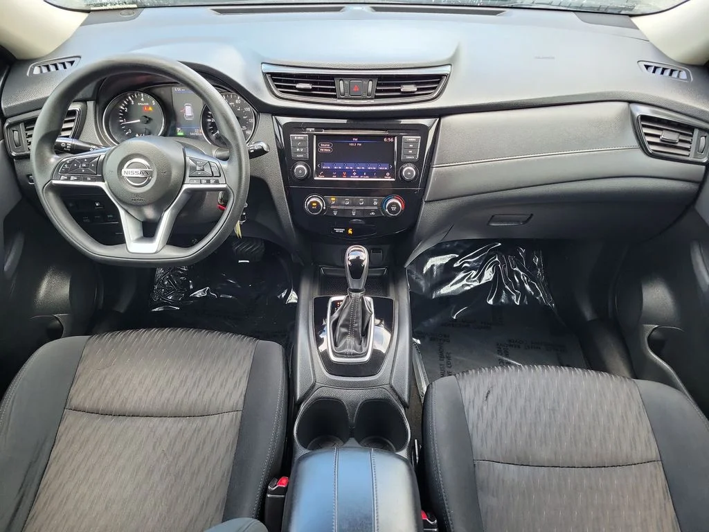 Used 2019 Black Nissan S image 16