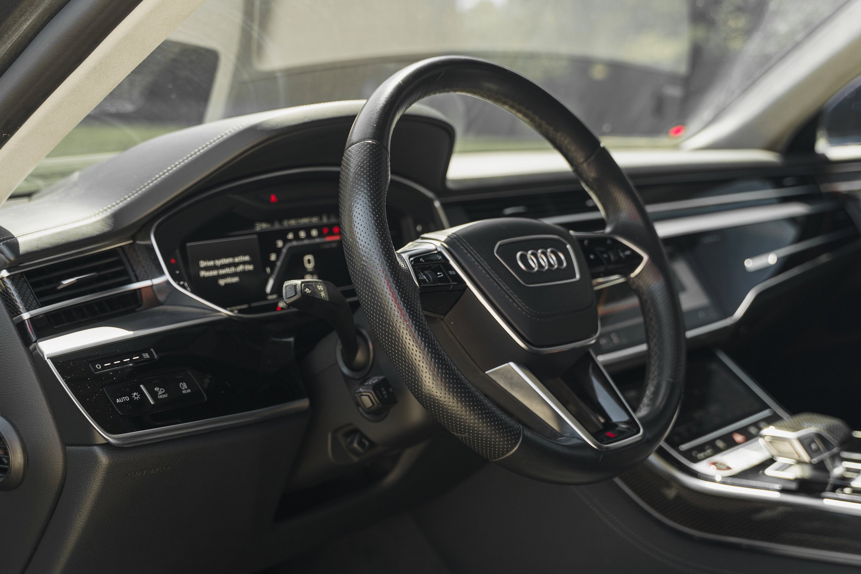 Used 2022 Daytona Gray Pearl Effect Audi  image 9