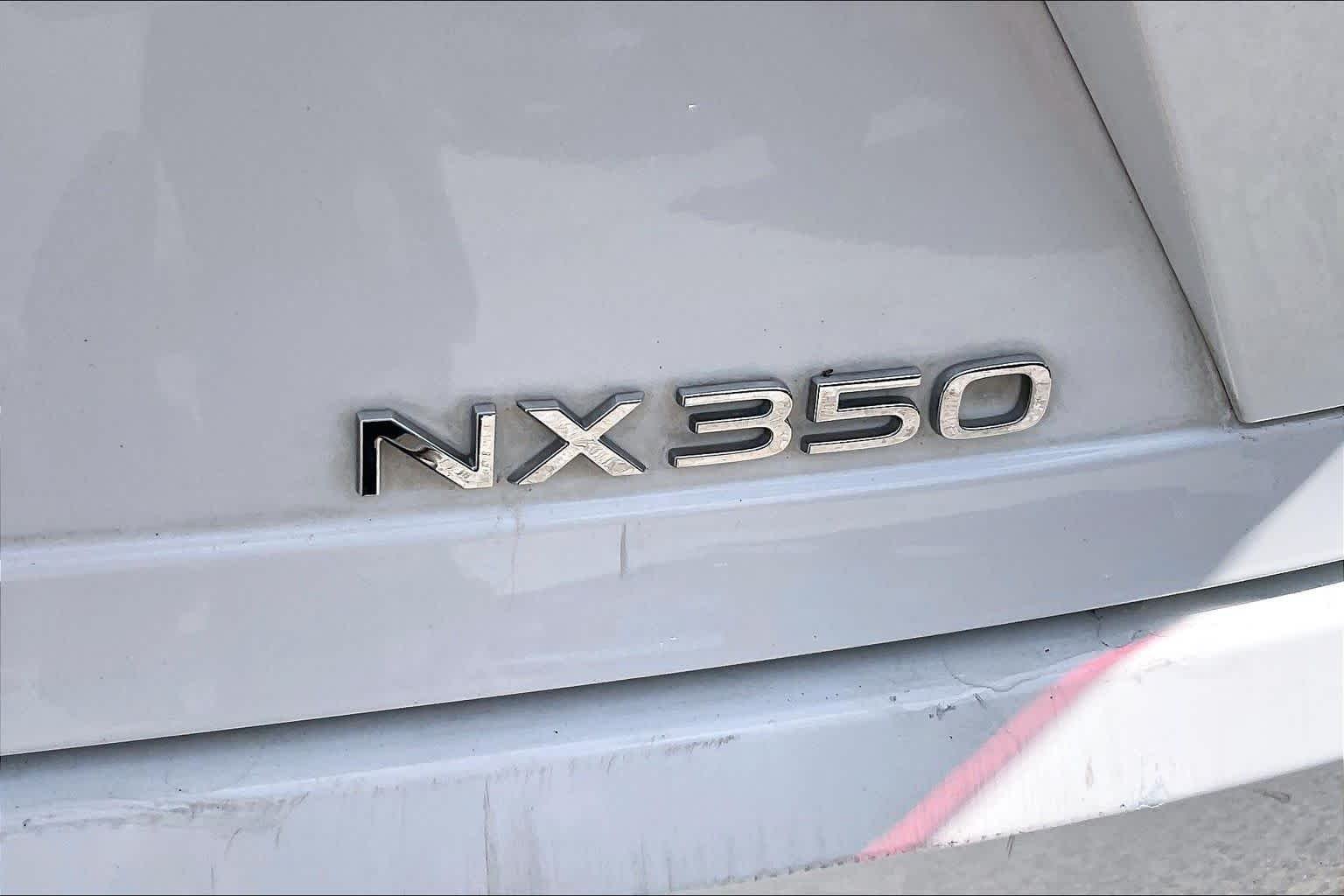 Used 2024 Ultra White Lexus F SPORT Handling image 9