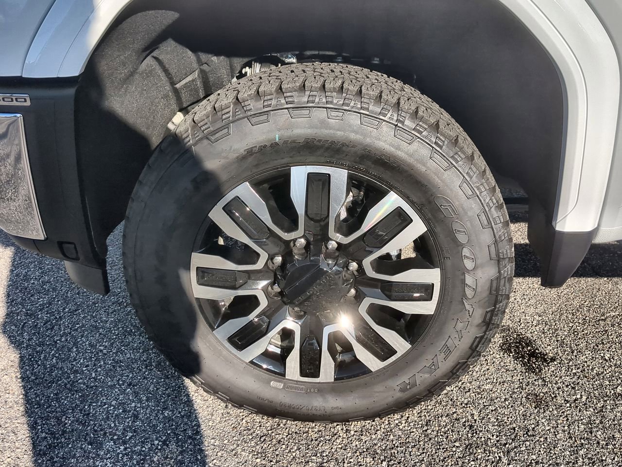 New 2026 Summit White GMC SLT image 34