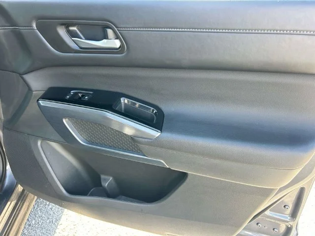 Used 2025 Gray Nissan SL image 25
