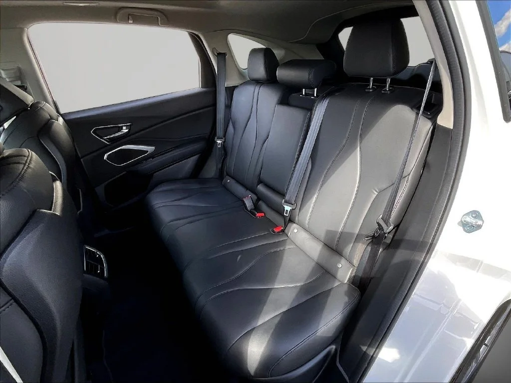 Used 2023 Platinum White Pearl Acura Base image 22