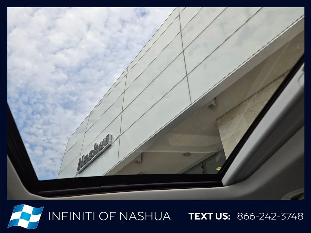 Used 2018 Beige Chevrolet Premier image 27