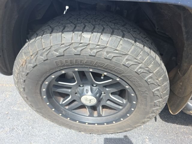 Used 2004 Pacific Blue Metallic Toyota SR5 image 8