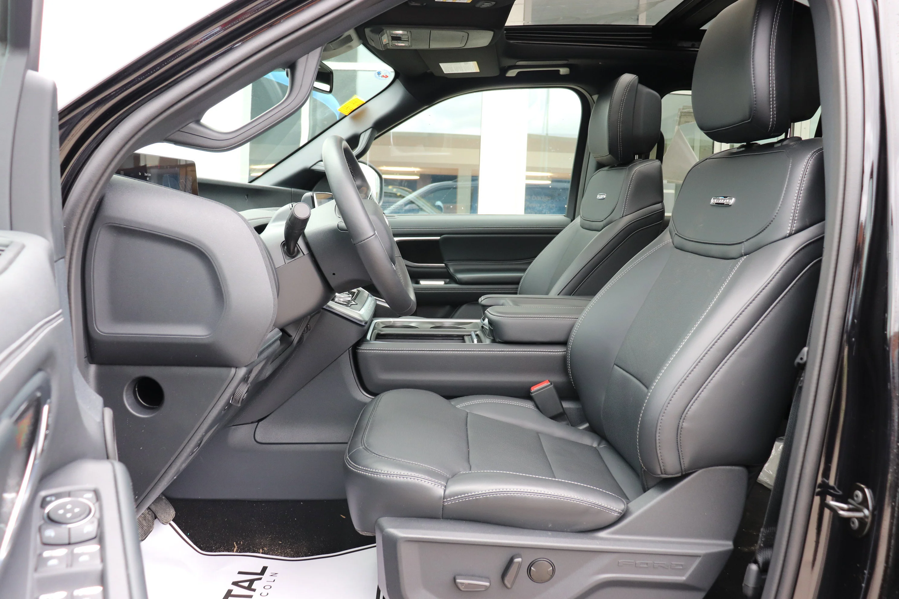 New 2026 AGATE BLACK METALLIC Ford Platinum Max image 11