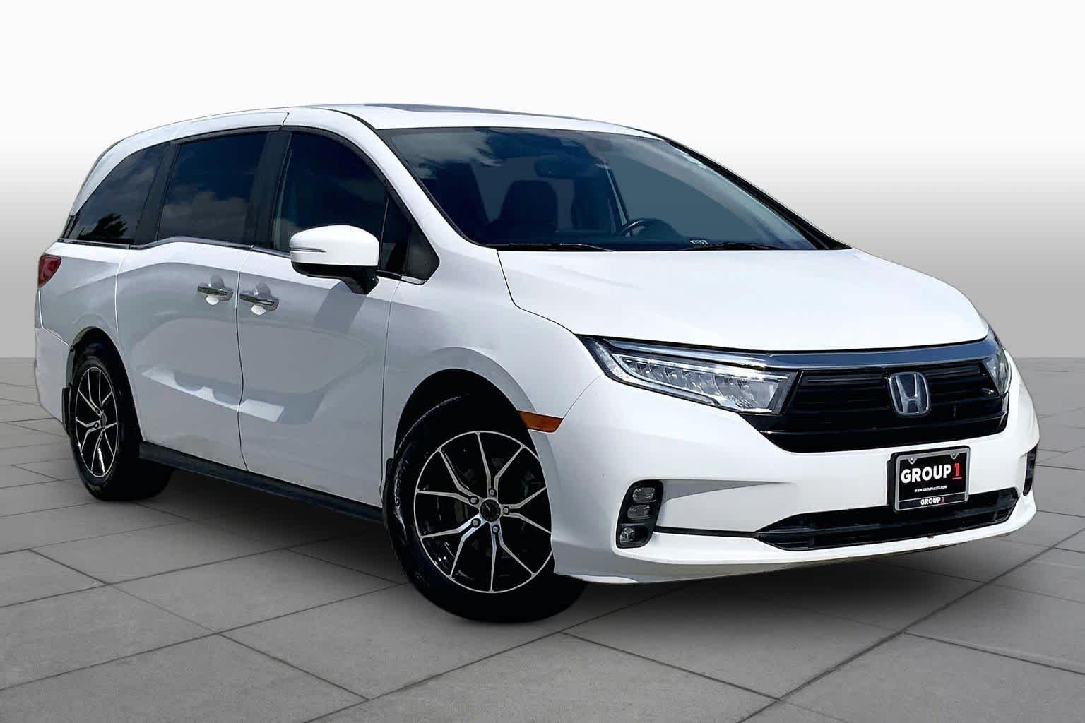 Used 2021 Platinum White Pearl Honda EX-L image 3