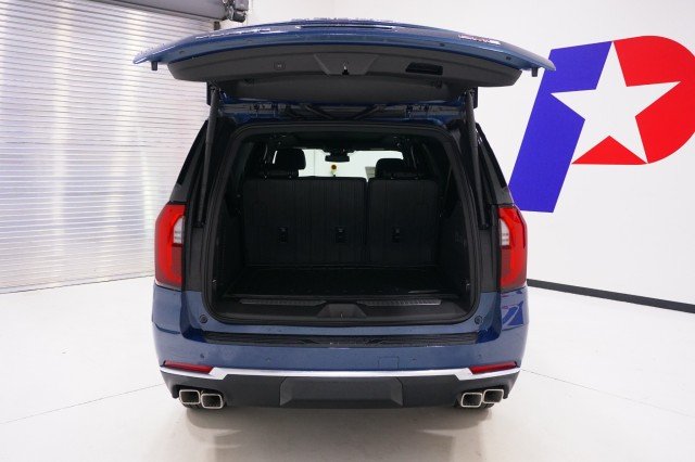 2026 GMC Yukon XL Denali - Photo 8