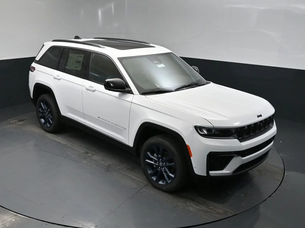 New 2026 Bright White Clearcoat Jeep  image 54
