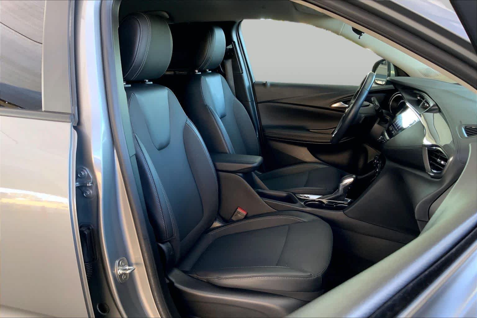 Used 2023 Moonstone Gray Metallic Buick Select image 9