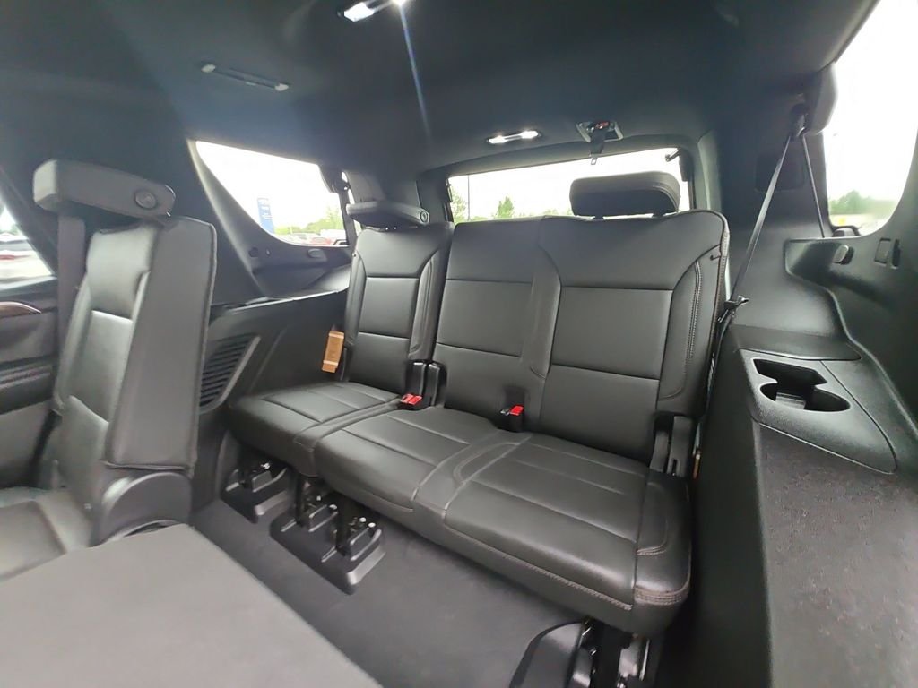 Used 2022 Red Chevrolet High Country image 13