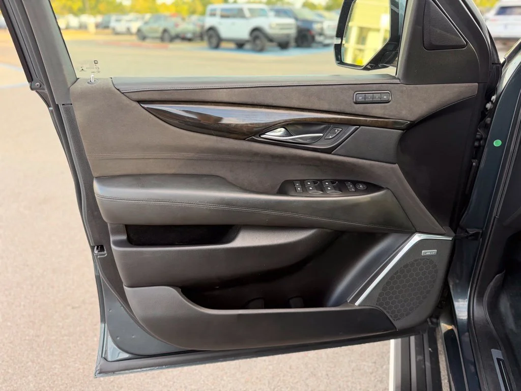 Used 2020 Gray Cadillac Platinum Edition image 19
