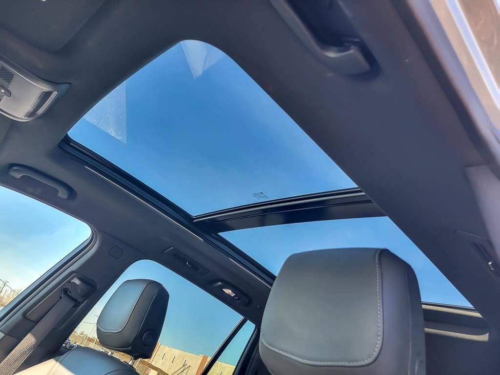 2025 CADILLAC XT6 - Image 9