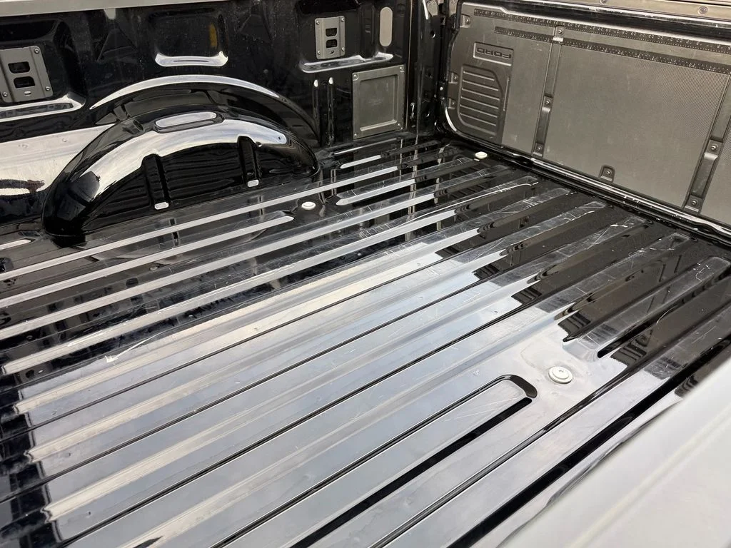 Used 2025 Black Metallic Ford XLT image 15