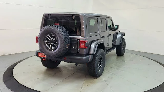 New 2026 Granite Crystal Metallic Clear-Coat Exterior Paint Jeep Rubicon X image 9