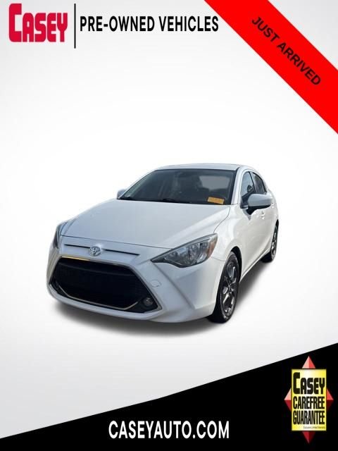 2020 Toyota Yaris LE