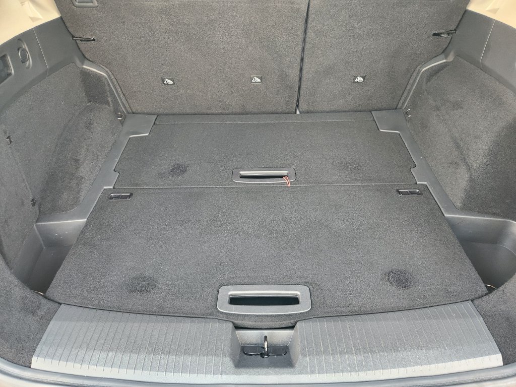 Certified Used 2021 Gray Nissan SL image 35