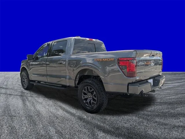 New 2026 Carbonized Gray Metallic Ford Tremor® image 5