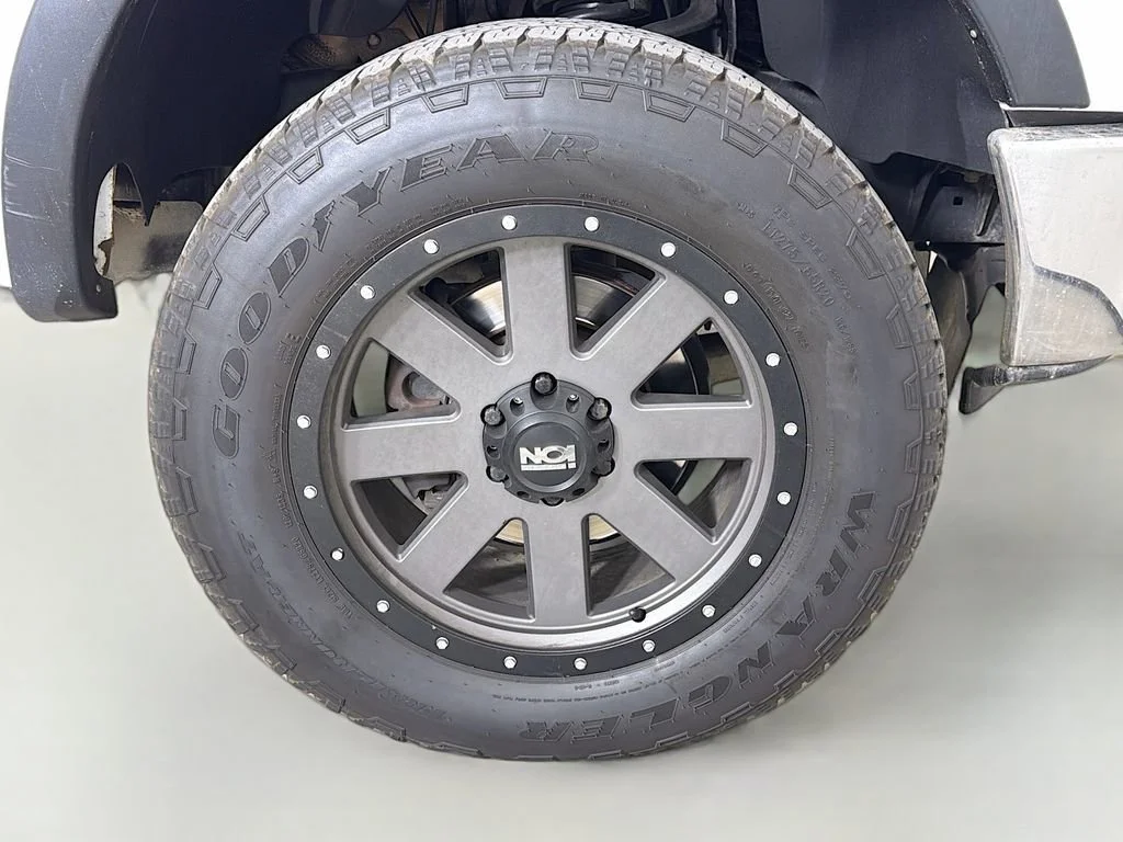 Used 2013 White Ford XL image 26