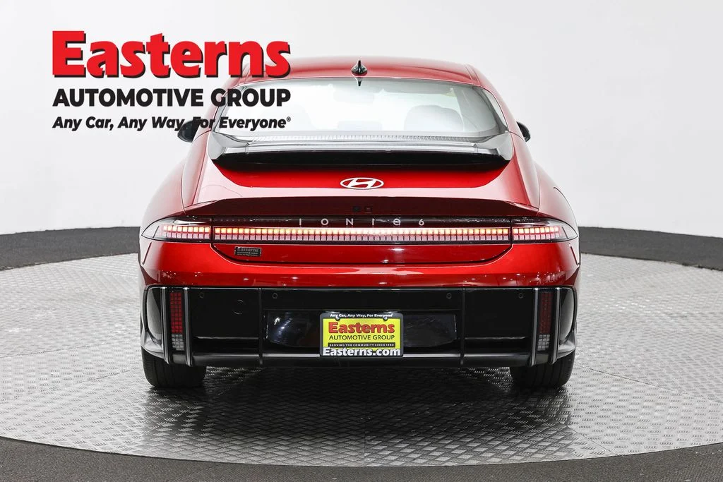 Used 2024 Red Hyundai SE image 6