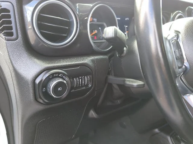 Used 2020 White Jeep Unlimited Sahara Altitude image 14