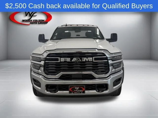 New 2026 Bright White Clear-Coat Exterior Paint RAM Tradesman image 2