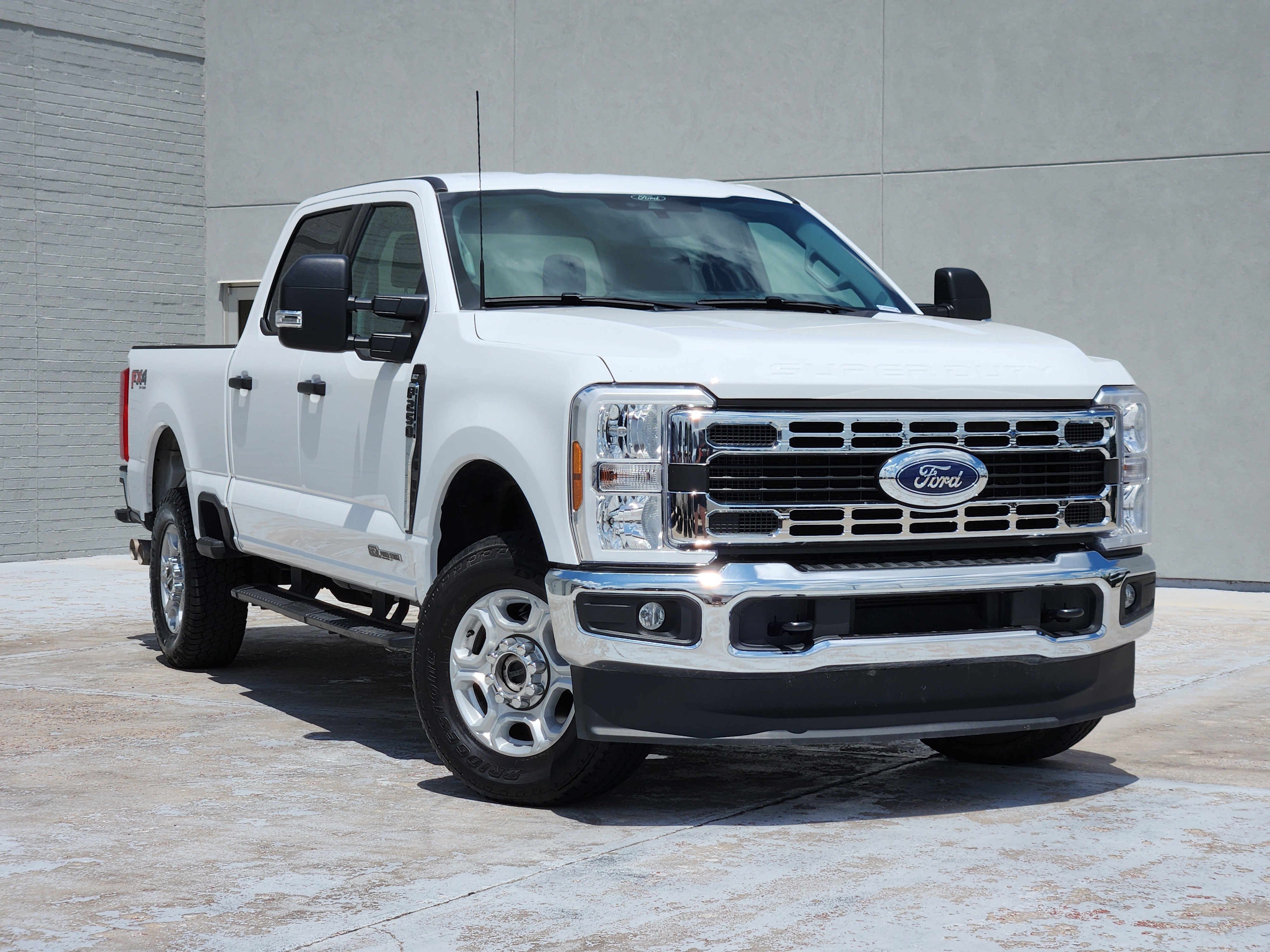 2025 Ford F-250 XLT 4x4 Crew Cab 8' Box's photo
