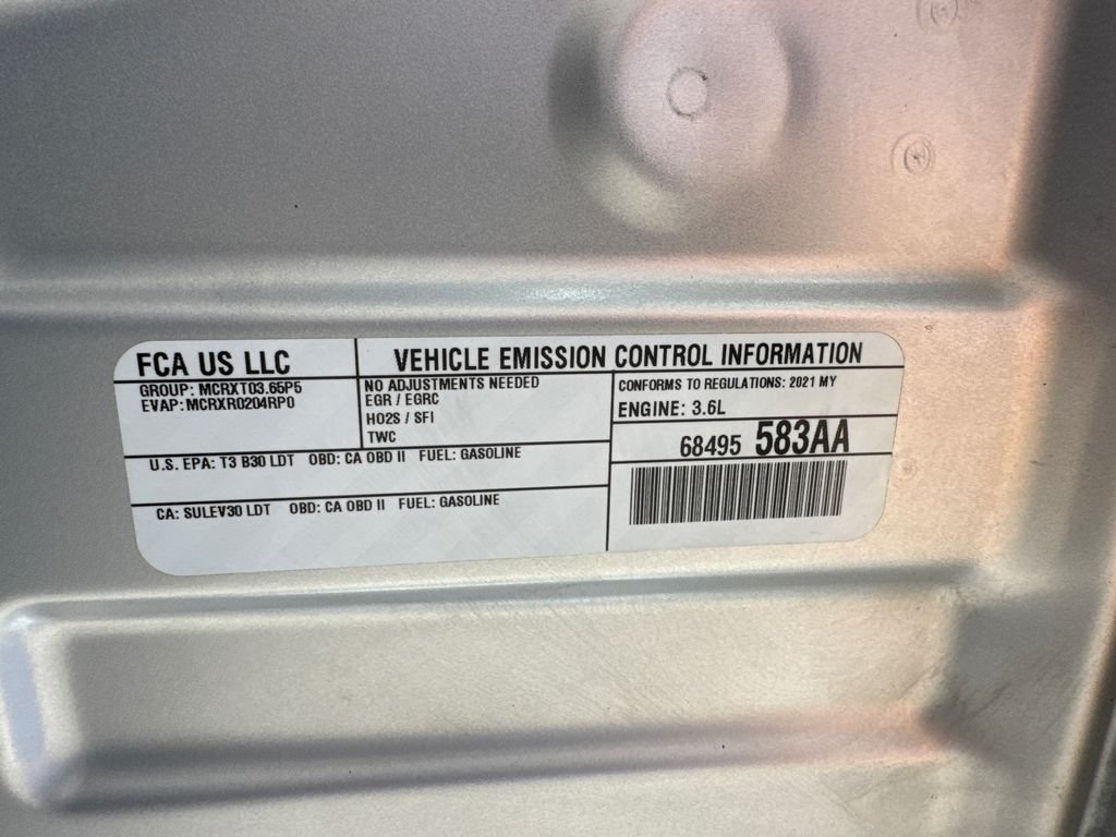 Used 2021 Silver Jeep Limited image 10