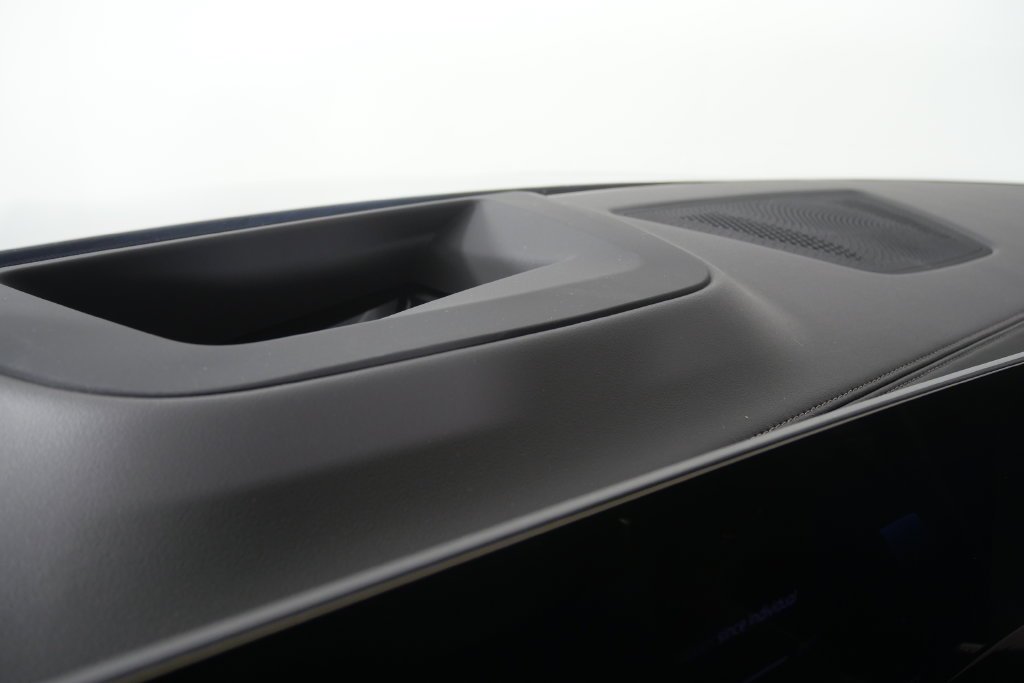 New 2026 Gray Metallic BMW M60i image 19