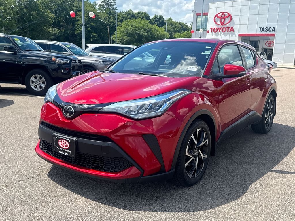 Used 2021 Red Toyota XLE image 3