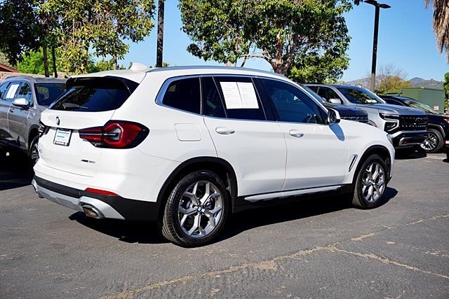 Used 2023 White BMW xDrive30i image 7