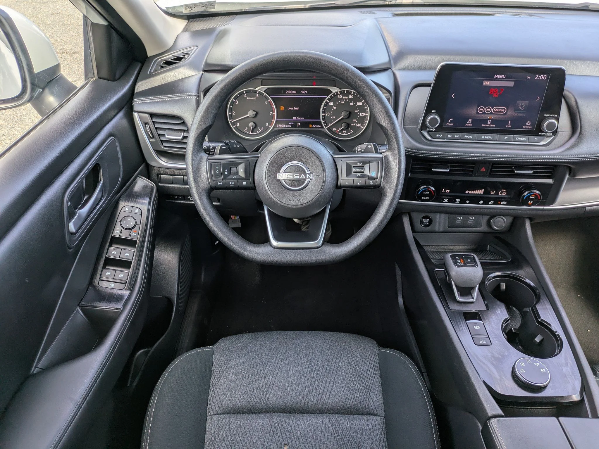 Used 2024 Everest White Pearl Nissan SV image 17