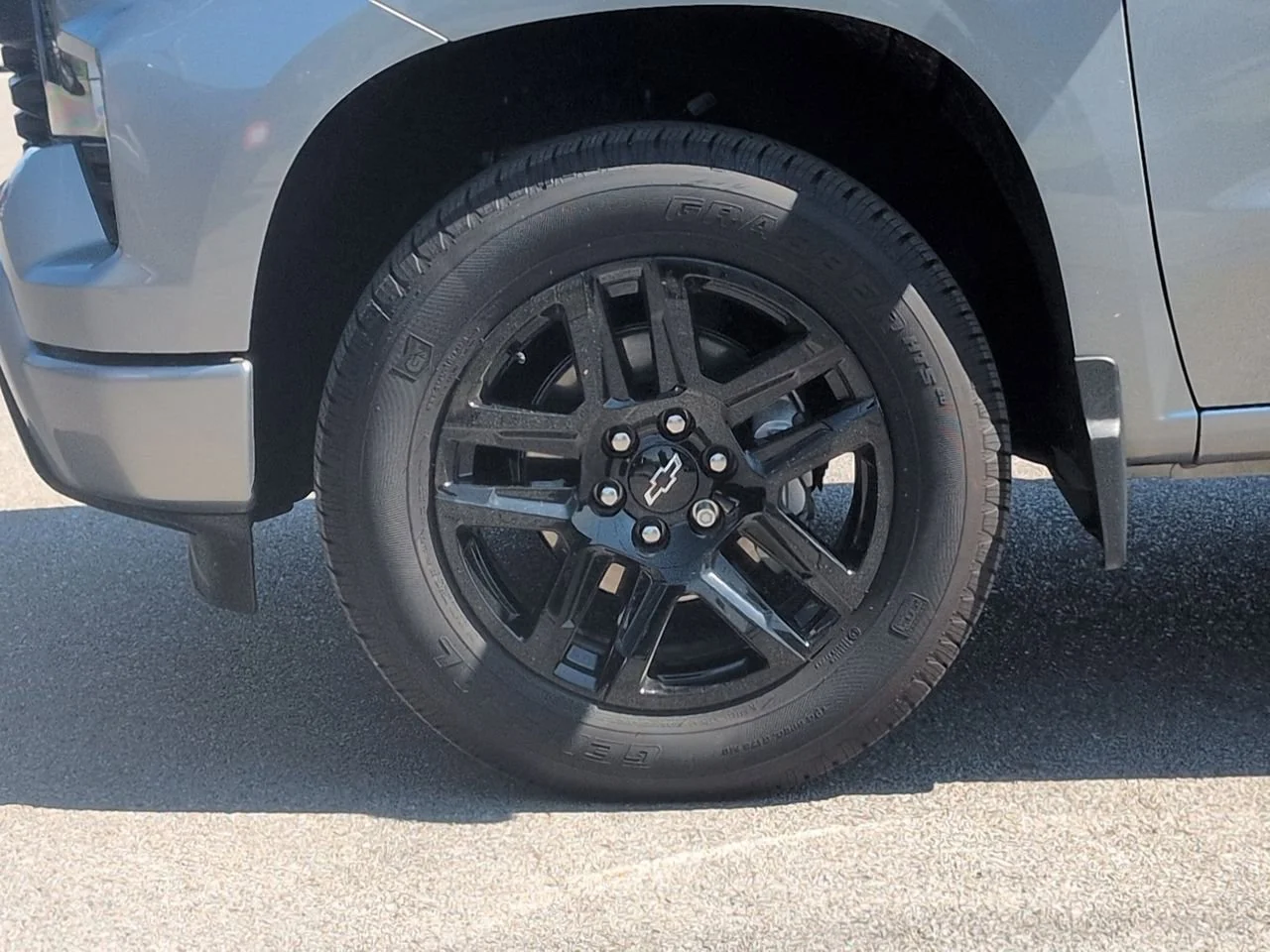 Used 2026 Sterling Gray Metallic Chevrolet Custom image 31