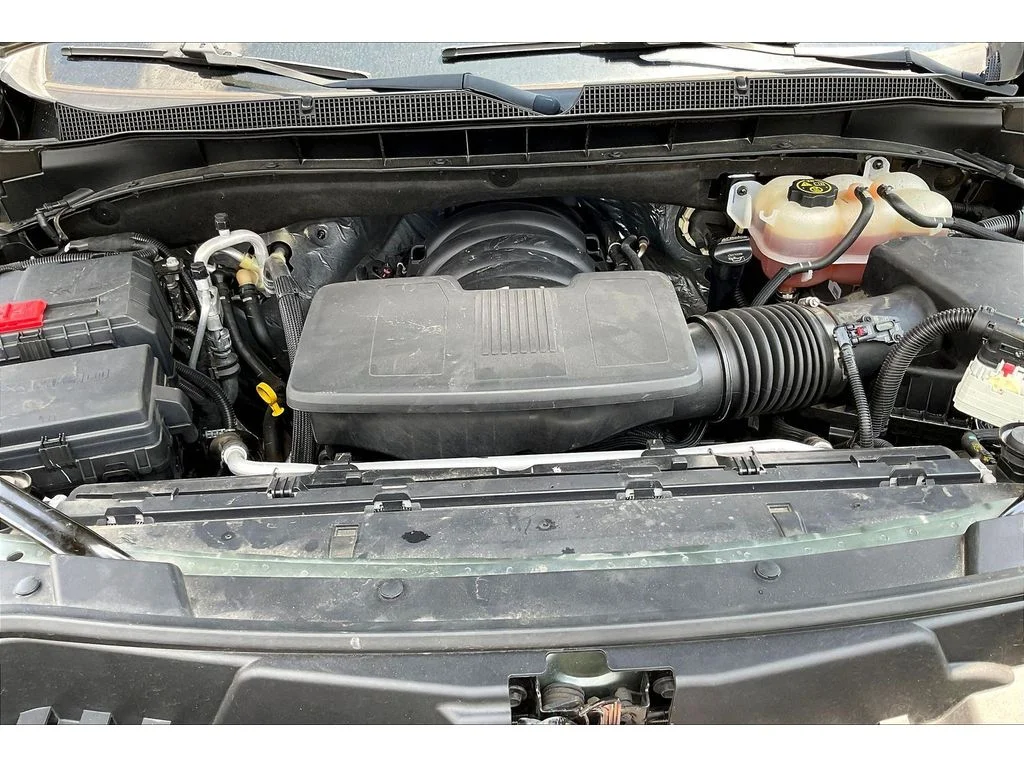 Used 2023 Silver Sage Metallic Chevrolet Premier image 8