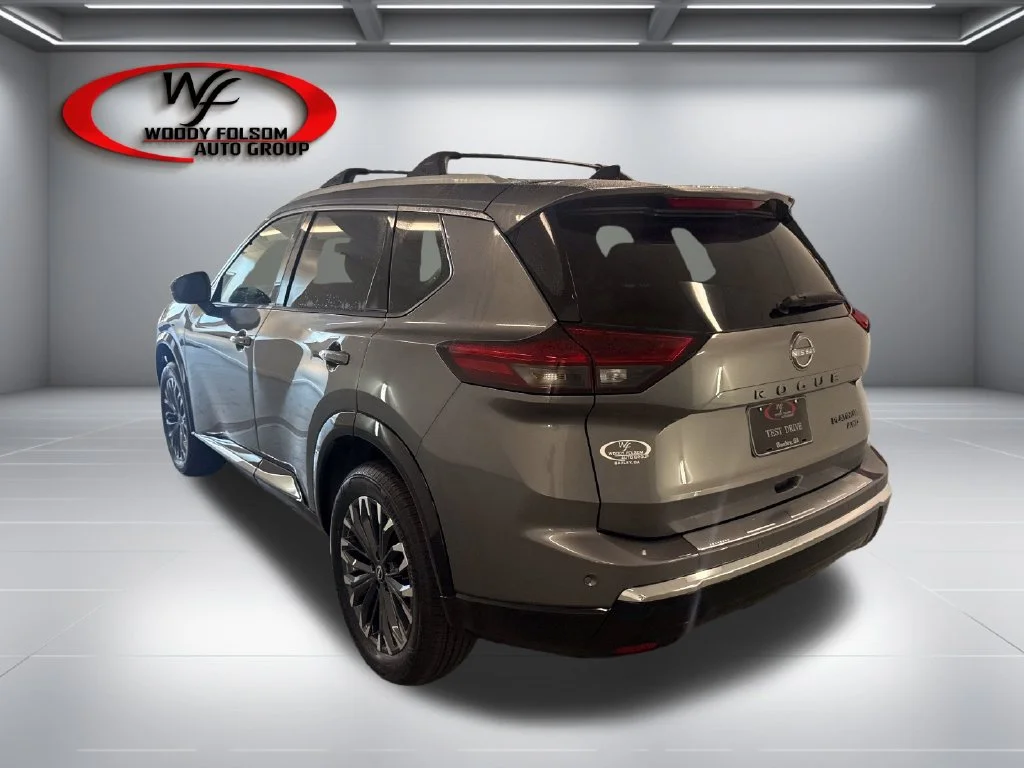 New 2026 Gun Metallic Nissan Platinum image 8