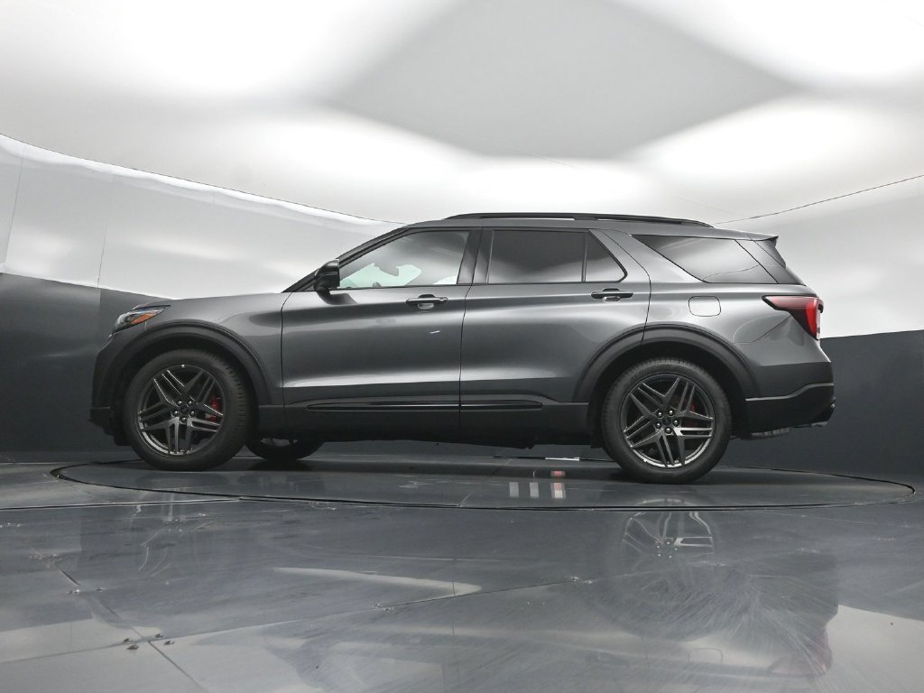 New 2026 Carbonized Gray Metallic Ford ST image 7