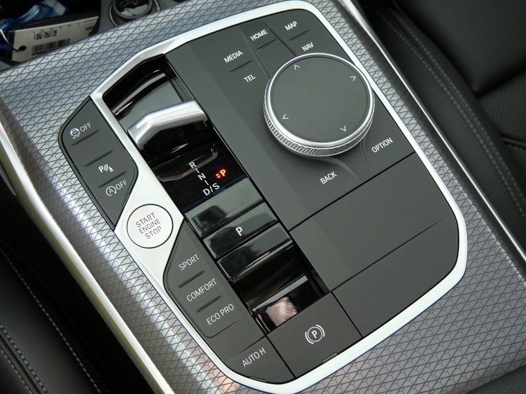 New 2026 Jet Black BMW 330i xDrive image 47