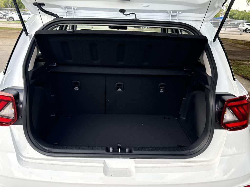 New 2026 Lunar White Hyundai SEL image 25