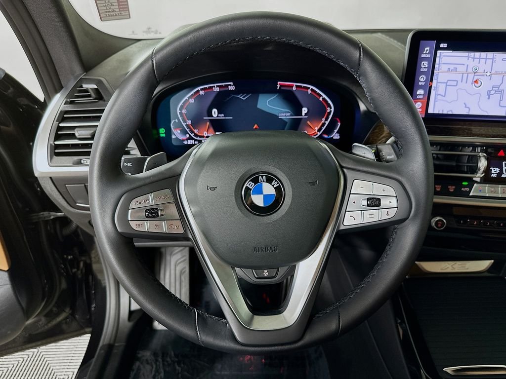 Used 2023 Black Sapphire Metallic BMW xDrive30i image 13