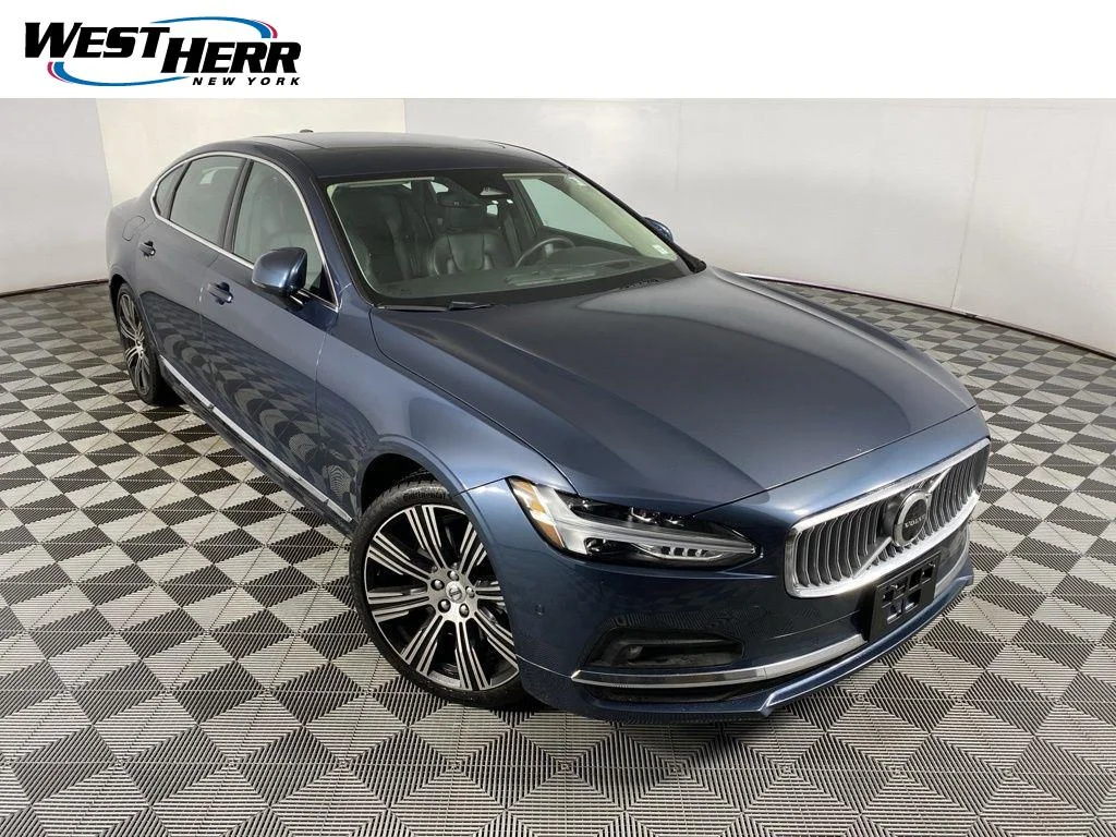 Used 2023 Denim Blue Metallic Volvo Ultimate image 1