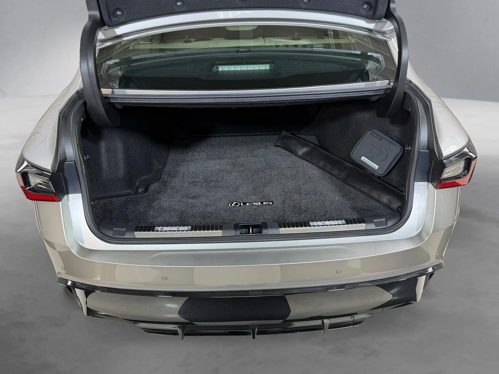 Used 2022 Atomic Silver Lexus IS 350 F SPORT image 27