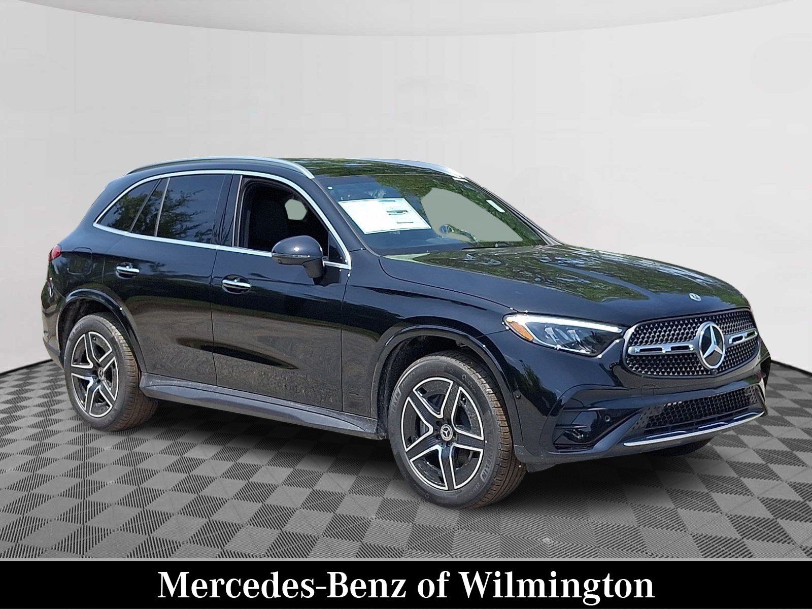 2026 Mercedes-Benz GLC Base