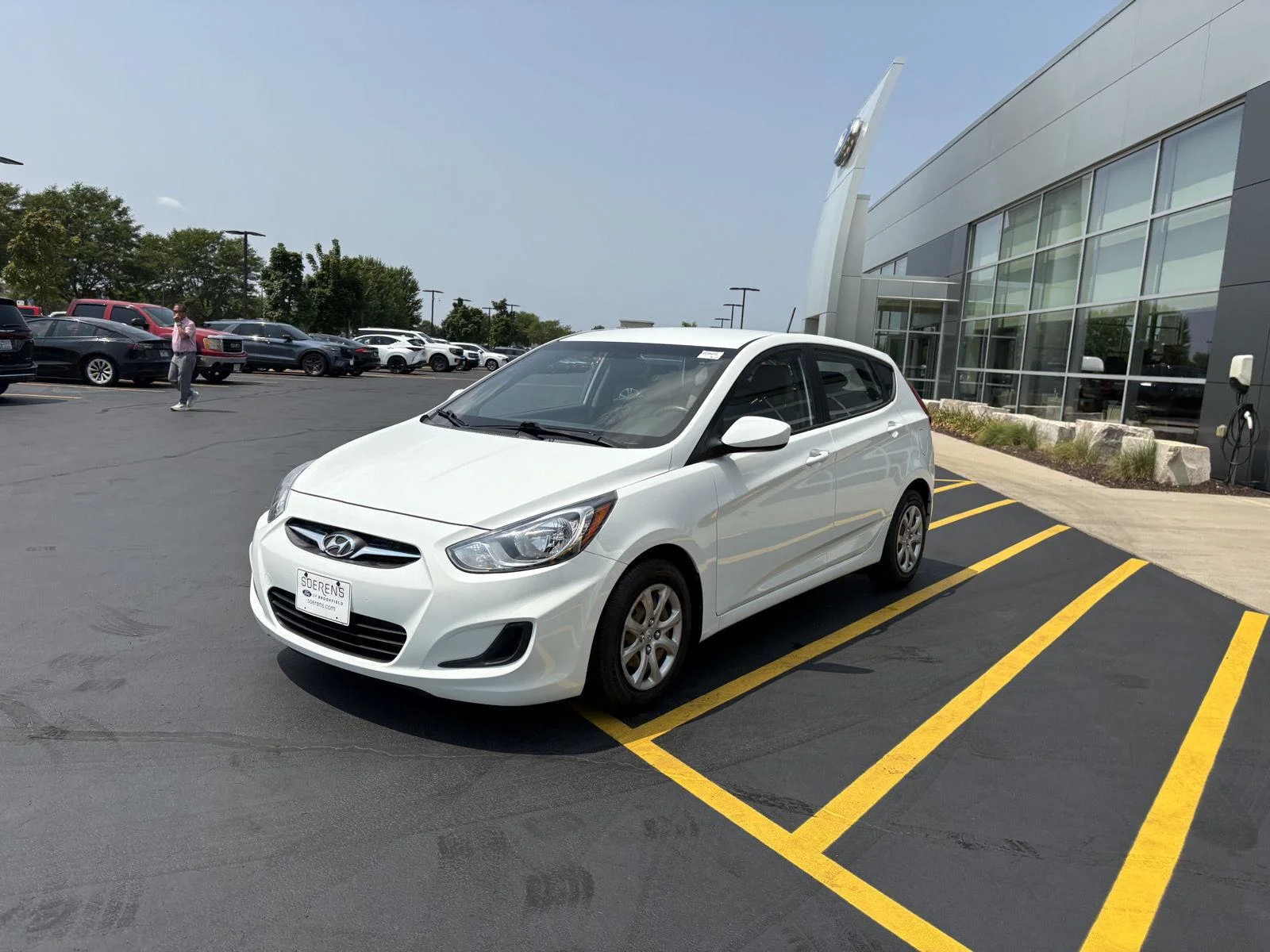 Used 2014 Century White Hyundai GS image 3